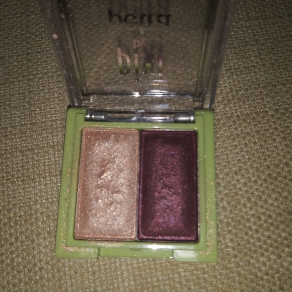 Makeup bundle - Picture 6 of 8